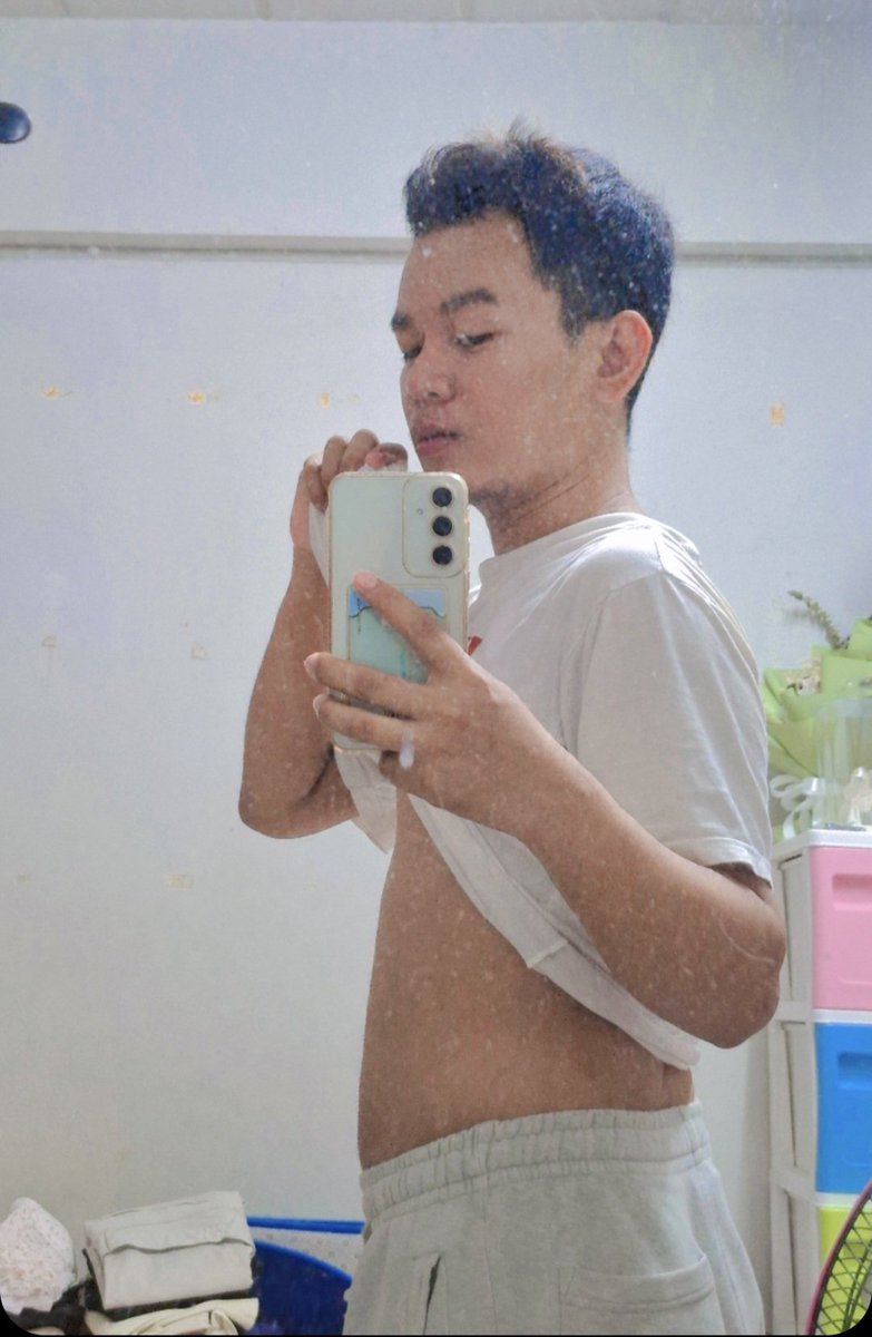 mindza87's tweet photo. โสด . https://t.co/m1LeW92etE