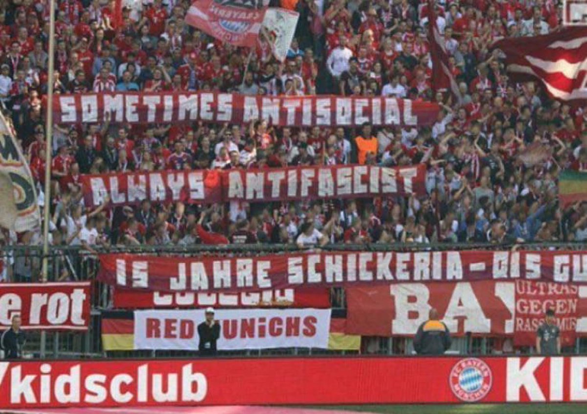 ultras_antifaa's tweet photo. PHOTO | “Sometimes antisocial, always antifascist” 

(Schickeria, Bayern München) https://t.co/S12l5ganEJ
