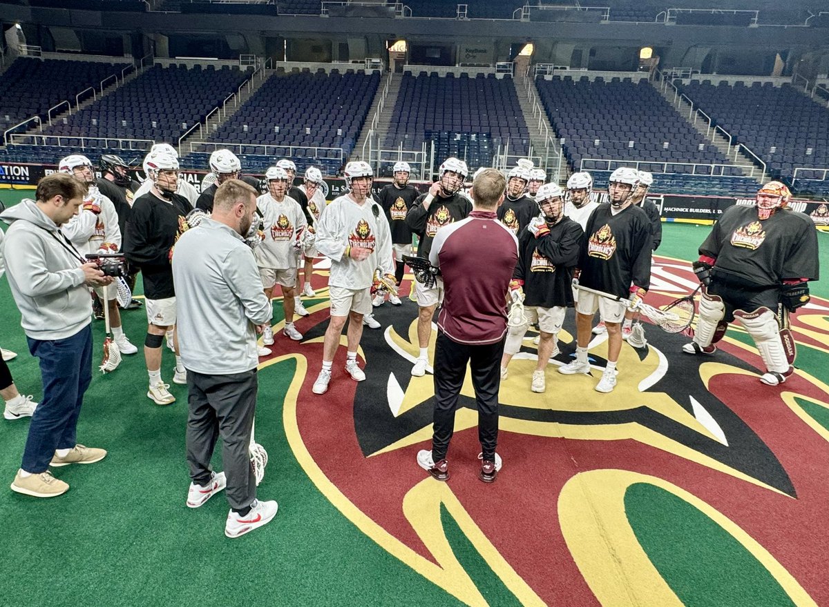 AlbFireWolves's tweet image. One last practice at 🏠

#GetFiredUp🔥