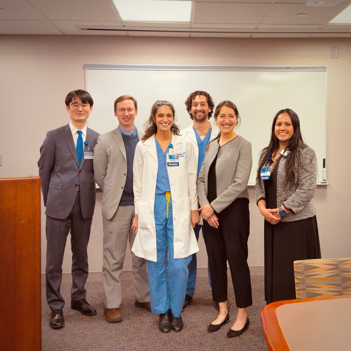 DanielMaMD's tweet image. Very happy to host @henson_md on behalf of @MayoRadOnc as a visiting professor!
Loved her insightful thoughts on being an investigator with @NRGonc and her great talk on career development.
