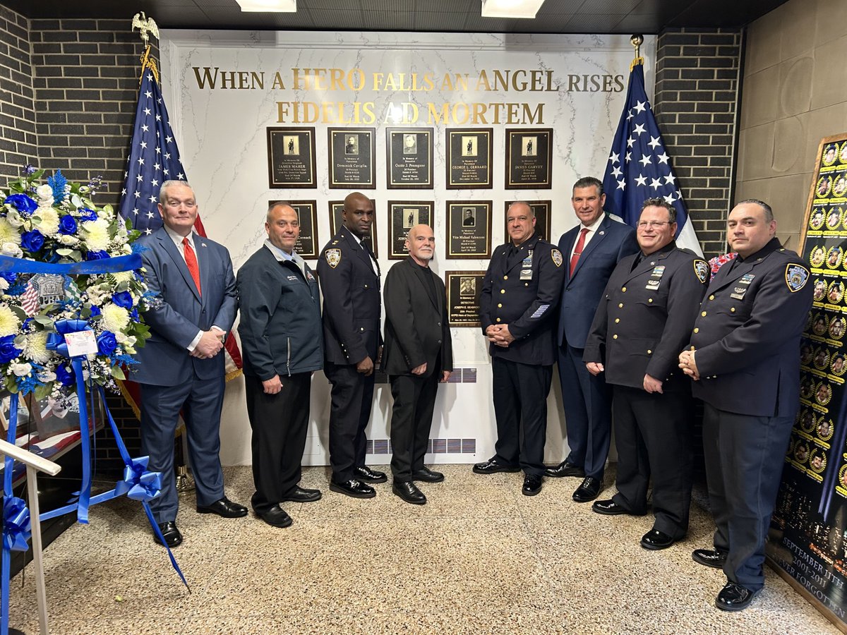 An incredible turnout at the 20th Precinct as we honored the 65th anniversary of Patrolman Vito Valenzano's passing. With the support of his family, our delegates, and Manhattan North leadership, we remembered his legacy of service, dignity, and respect.
