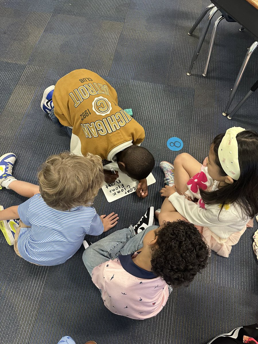 MsPoteat14's tweet image. Team work makes the dream work!🤩 @RTEFlightStatus @RichlandTwo