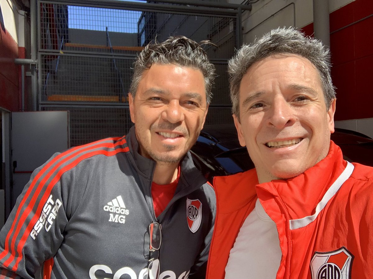 CervoneGabriel's tweet image. Ayer, hoy y siempre siendo parte de una historia hermosísima.
Ayer, hoy y siempre del lado 𝙂𝙖𝙡𝙡𝙖𝙧𝙙𝙤 de la vida.
•
#soyderiver #riverplate #gallardo #muñecoeterno