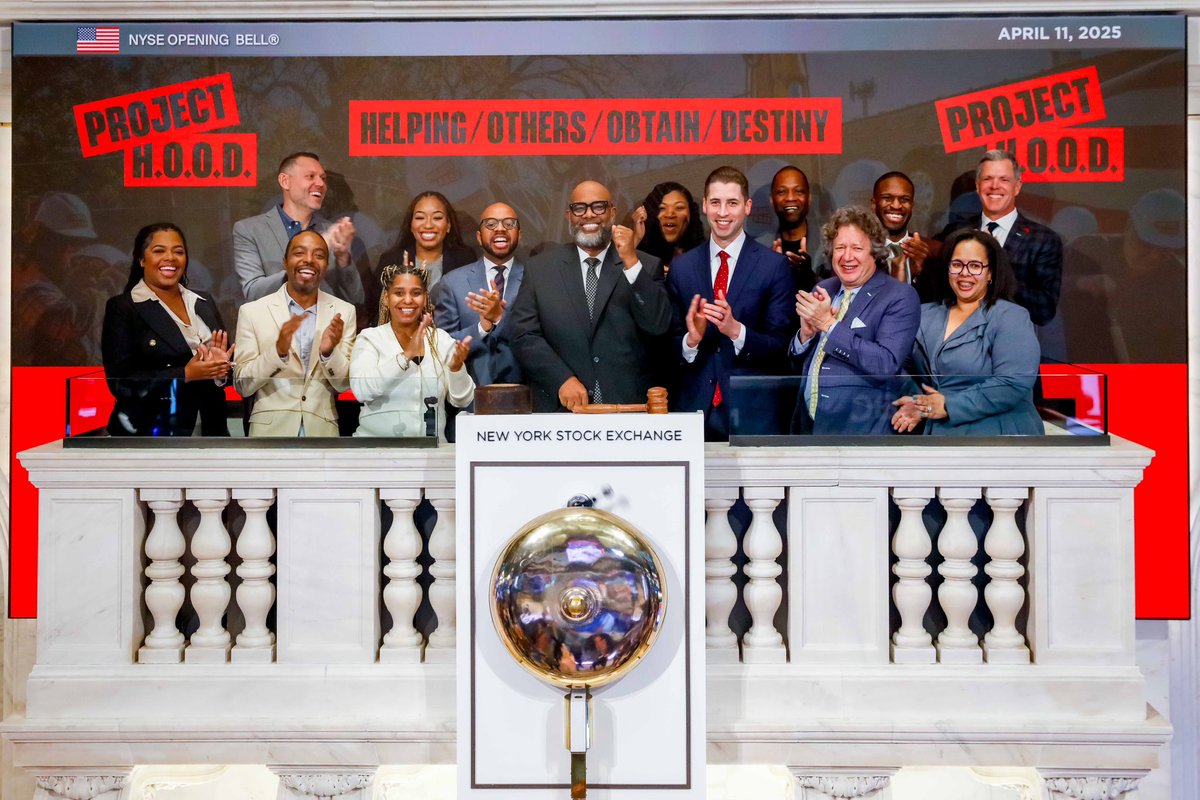 CoreyBBrooks's tweet photo. The New York Stock Exchange closed up today—on the same day we rang the bell. From O-pportunity Block to Wall Street, hope is trending in the right direction. Let’s keep building! #OpportunityBlock #ProjectHOOD #NYSE https://t.co/fK8cPr0kBs