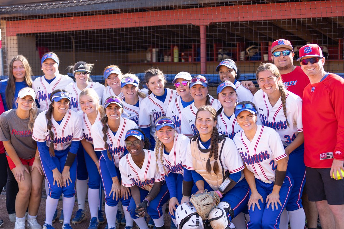 volstatecampus's tweet photo. Wednesday, the #VolStateSoftball team (@VSCCPioneersSB) showed the home crowd why they are ranked #20 nationally for the #NCJAA, powering their way to 2 wins in a double-header!
President, Dr. Wendi Tostenson, also got to throw a ceremonial 1st pitch before cheering them on. https://t.co/L3X0KBccvX