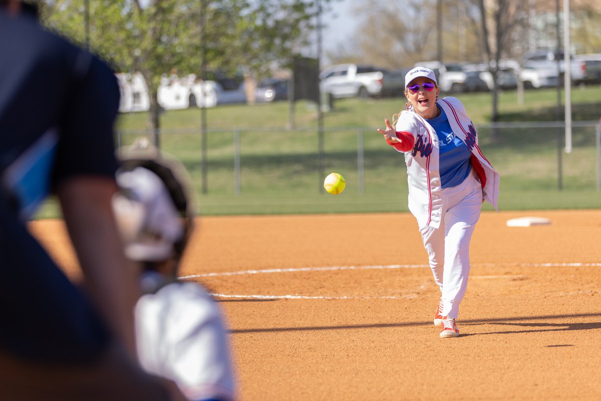 volstatecampus's tweet photo. Wednesday, the #VolStateSoftball team (@VSCCPioneersSB) showed the home crowd why they are ranked #20 nationally for the #NCJAA, powering their way to 2 wins in a double-header!
President, Dr. Wendi Tostenson, also got to throw a ceremonial 1st pitch before cheering them on. https://t.co/L3X0KBccvX