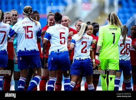 If you’re an athlete/player training regularly in a club, academy, talent pathway, organised sport &amp; competing at a club, country, regional, national or international level, then please participate in our study ⬇️ it involves completing a short survey 🙏

loughboroughssehs.eu.qualtrics.com/jfe/form/SV_4H…