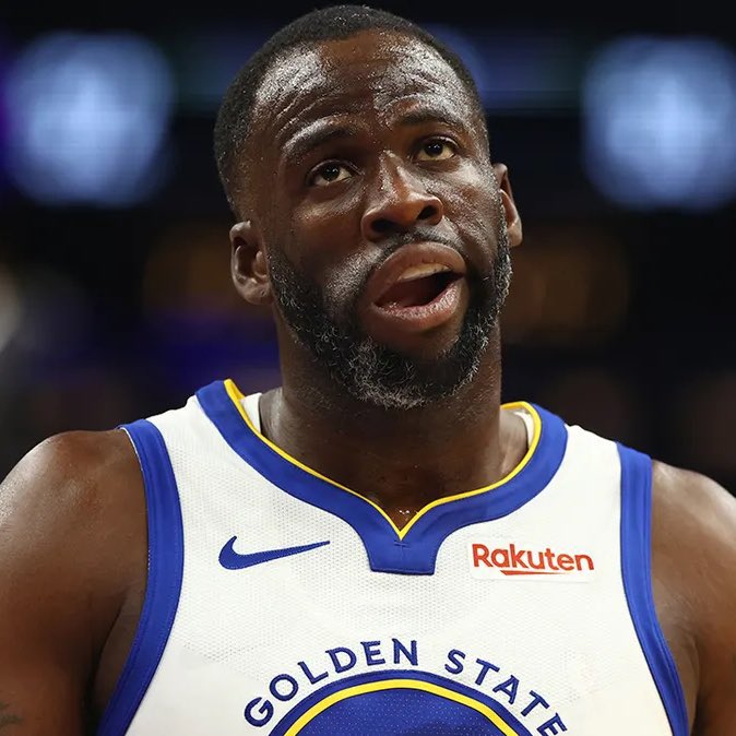 TheNBACentel's tweet photo. Draymond Green’s request to be listed as LeBron’s emergency contact has reportedly been denied by the NBA. 

(Via @ChrisBHayne) https://t.co/Ek7IsNjIgA