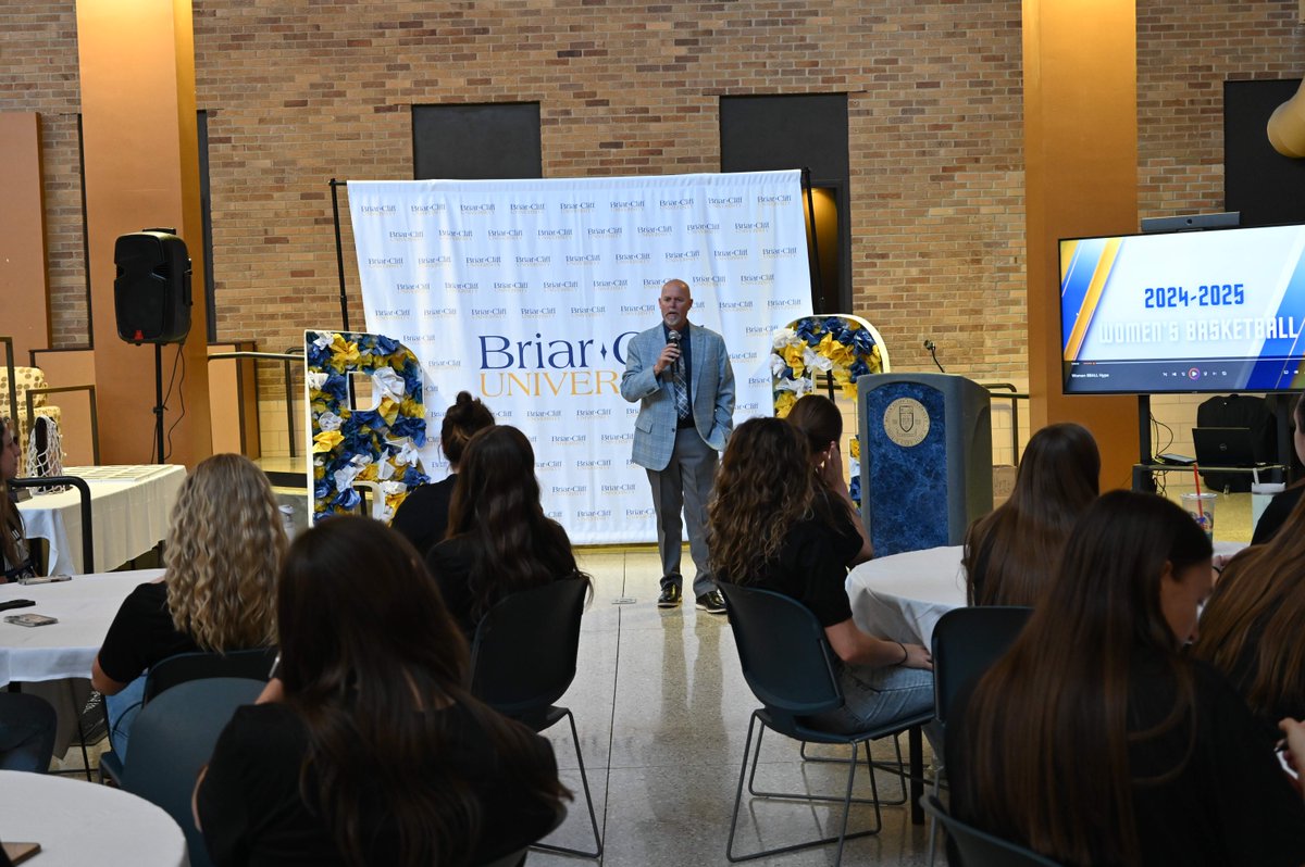 Briar Cliff tweet media