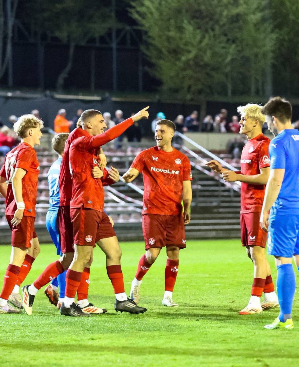 1. FC Kaiserslautern tweet media