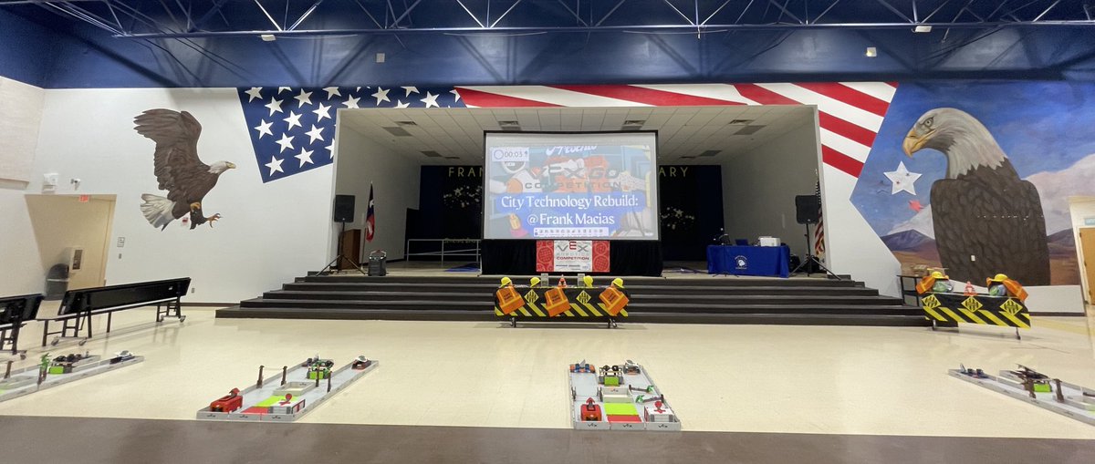 EdTech_ObeOne's tweet image. @ClintISD is ready to kick off the @VEXRobotics Go Competition!!! Thank you @fmeeagles for hosting us. Let the games begin! #WeAreClintRobotics #CityTechnologyRebuild #VEXGo