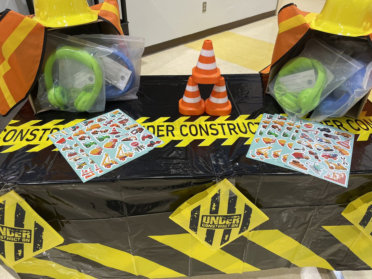 EdTech_ObeOne's tweet image. @ClintISD is ready to kick off the @VEXRobotics Go Competition!!! Thank you @fmeeagles for hosting us. Let the games begin! #WeAreClintRobotics #CityTechnologyRebuild #VEXGo