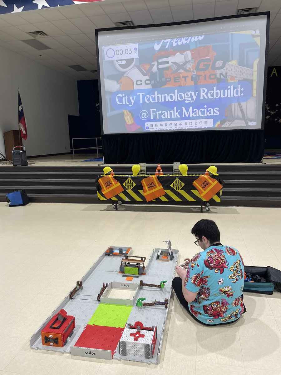 EdTech_ObeOne's tweet image. @ClintISD is ready to kick off the @VEXRobotics Go Competition!!! Thank you @fmeeagles for hosting us. Let the games begin! #WeAreClintRobotics #CityTechnologyRebuild #VEXGo