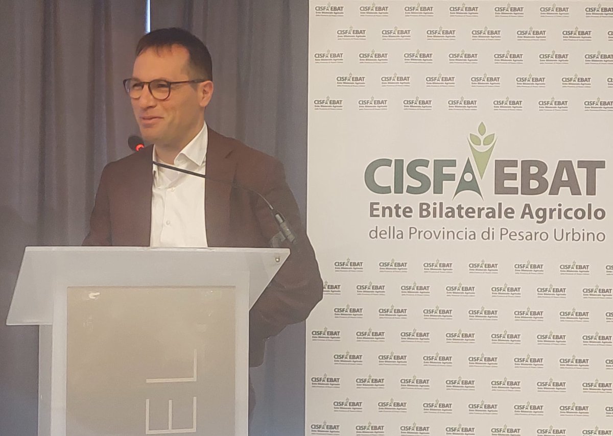 DSantini74's tweet photo. Oggi a #Fano(PU) #Convegno #CISFAEBAT.Per @fai_cisl Marche #SGSantini come #VicePresidente ed Organizzatore partecipa:"Rendere la Convegnistica tra gli #EBAT trasversale su ogni Provincia".Con #SindacoFANO, #AssRegAntonini,@MariaGr09569424 @cislmarche e #Gennarini #FLaiCgiLPU. https://t.co/es8djdOXgJ