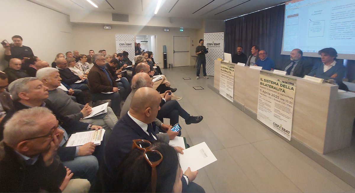 DSantini74's tweet photo. Oggi a #Fano(PU) #Convegno #CISFAEBAT.Per @fai_cisl Marche #SGSantini come #VicePresidente ed Organizzatore partecipa:"Rendere la Convegnistica tra gli #EBAT trasversale su ogni Provincia".Con #SindacoFANO, #AssRegAntonini,@MariaGr09569424 @cislmarche e #Gennarini #FLaiCgiLPU. https://t.co/es8djdOXgJ