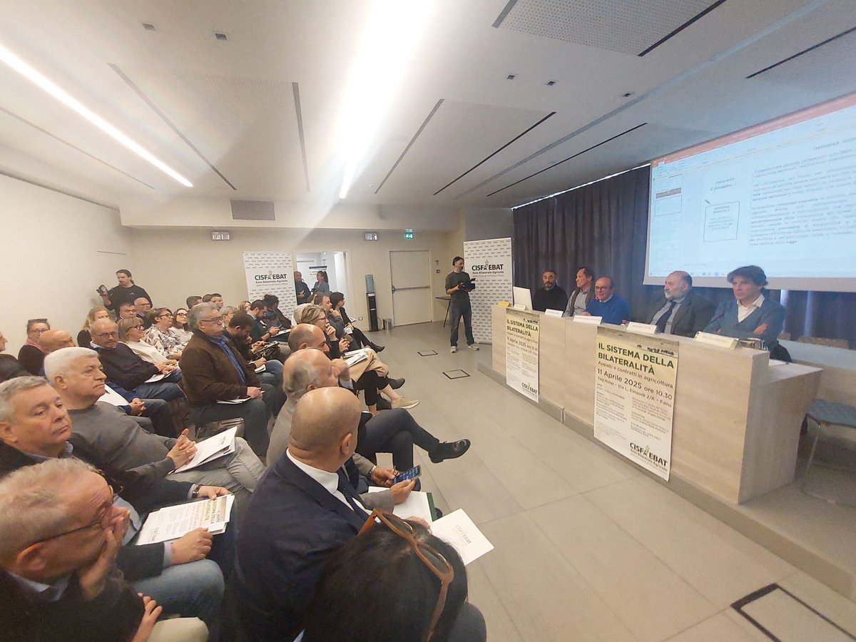 DSantini74's tweet photo. Oggi a #Fano(PU) #Convegno #CISFAEBAT.Per @fai_cisl Marche #SGSantini come #VicePresidente ed Organizzatore partecipa:"Rendere la Convegnistica tra gli #EBAT trasversale su ogni Provincia".Con #SindacoFANO, #AssRegAntonini,@MariaGr09569424 @cislmarche e #Gennarini #FLaiCgiLPU. https://t.co/tEsj5gg7Rq