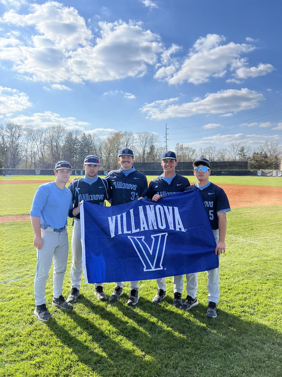 VUBaseball's tweet photo. Took down the ‘Dawgs!
#FlyTheV #GoNova https://t.co/arjSLxRhxx