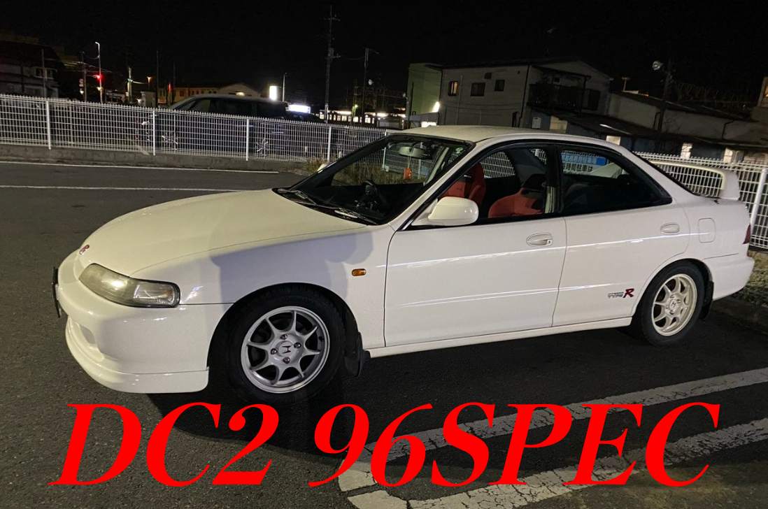 希少なインテグラタイプＲの車両が盗難されました
４ドアとホイールが４穴でバンパー右前に傷があります