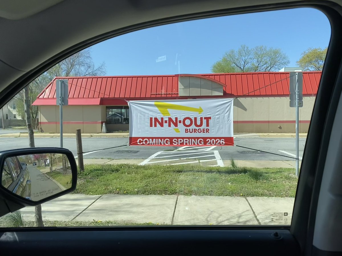 AOljuskin's tweet photo. @innoutburger_ Thought we were getting one in Fredericksburg, VA. Had the whole city going crazy to find out it was a cruel joke for April fools… This was the old Hardee’s outside in our downtown. Long story short, I would drive for over 2 hours one way to get a double double animal style! 🤤 https://t.co/emZMnB13X4