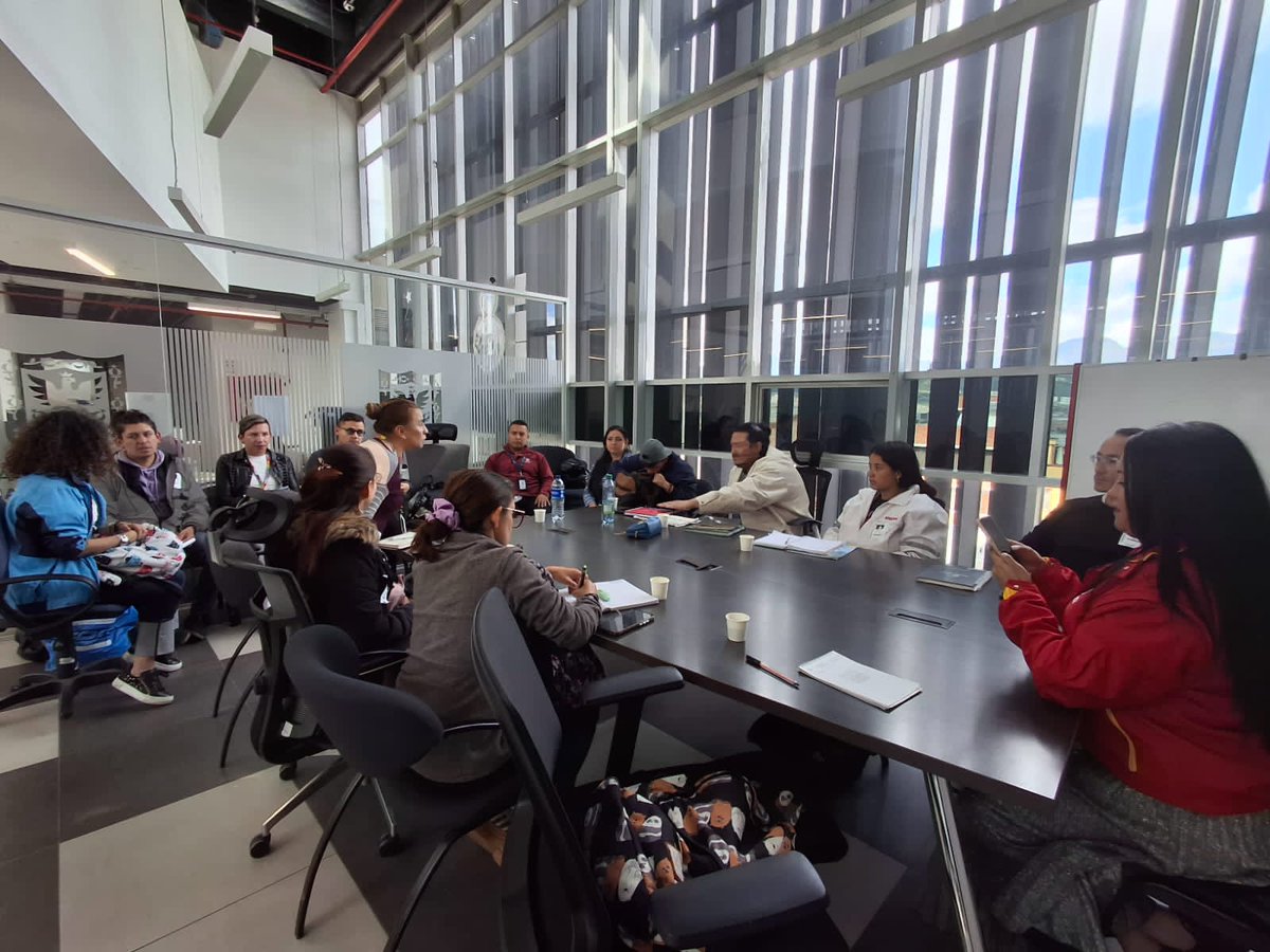 SubLGBTI's tweet image. La Unidad Técnica de Apoyo Local LGBTI de Ciudad Bolívar se reunió para construir, de manera conjunta, el plan de trabajo que orientará sus acciones durante el año. ✍️

El objetivo es seguir garantizando los derechos de las personas de los sectores sociales LGBTI, sus familias y…