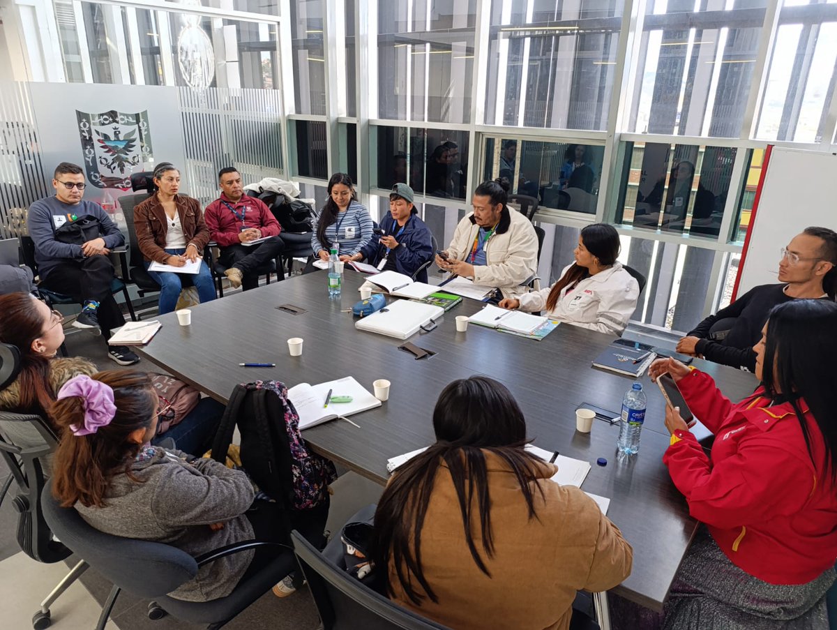 SubLGBTI's tweet image. La Unidad Técnica de Apoyo Local LGBTI de Ciudad Bolívar se reunió para construir, de manera conjunta, el plan de trabajo que orientará sus acciones durante el año. ✍️

El objetivo es seguir garantizando los derechos de las personas de los sectores sociales LGBTI, sus familias y…