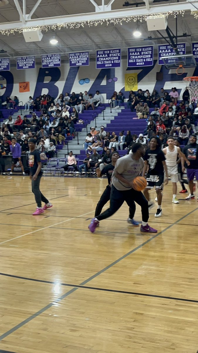 rvhs's tweet photo. The streak continues! Our staff takes down the students once again, moving to 30-0 in the legendary Staff vs. Students Basketball Game! What a way to head into Spring Break! ๐๐ฉถ
#NextLevel #BlazerNation #StaffVsStudents #SpringBreakVibes #SpringFlingSpiritWeek25 https://t.co/OIvW1jWsW0