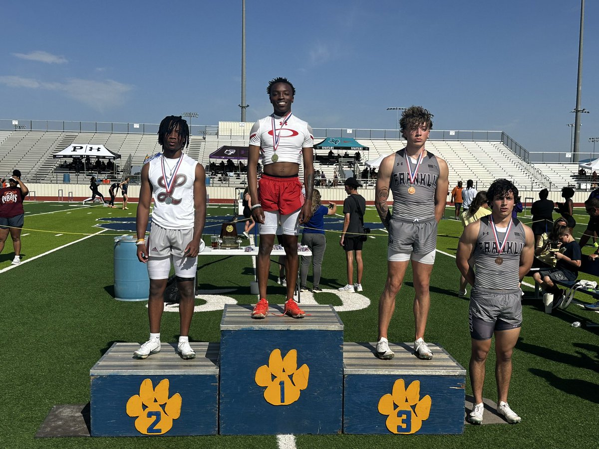 UIL track and field Area 1-2 6A track meet at Don Black Stadium. Odessa High Boys. JayBrion Jones your Area Champion 100m 10.22sec . Go Bronchos. <a href="/ECISDAthletics/">EctorCountyISDAthletics</a> <a href="/hlimonMEd/">Hector Limon Jr.</a> <a href="/EHartman_OHS_HC/">Coach Hartman</a>