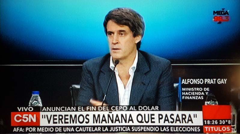 resistearchivo's tweet photo. Chau cepo.
#En2015 #Hace10años https://t.co/89bE70mK9M