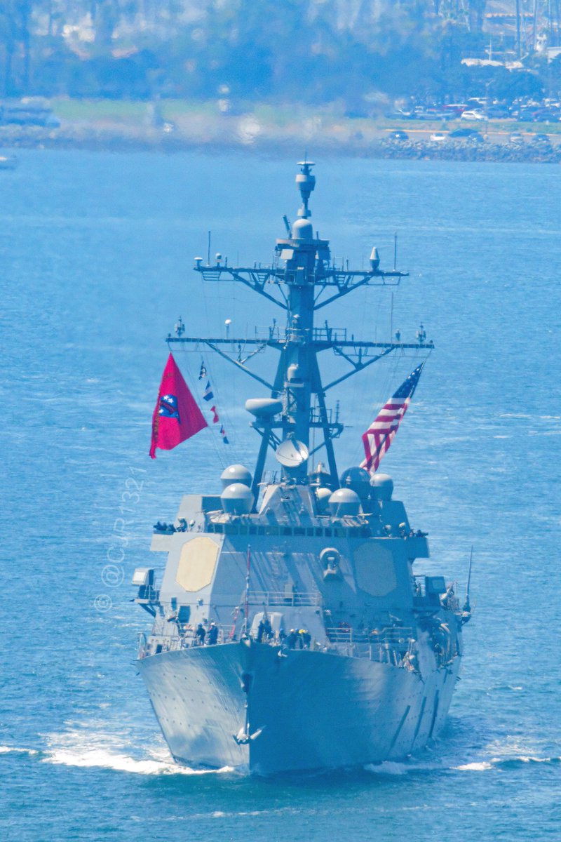 WarshipCam's tweet photo. USS Chafee (DDG 90) Arleigh Burke-class Flight IIA guided missile destroyer coming into San Diego - April 11, 2025 #usschafee #ddg90
SRC: TW-@cjr1321 https://t.co/bGUO0C0fg4