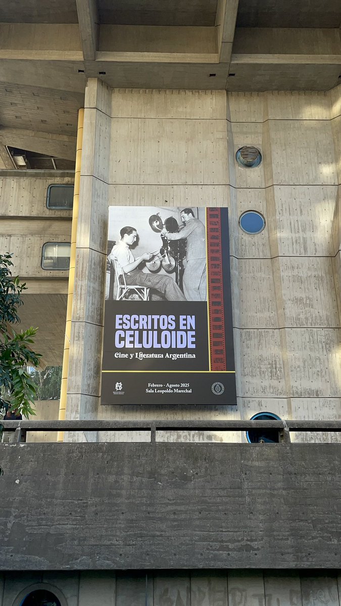 algocinefila's tweet photo. DATAZO GRATIS!!

A los que les interesa el cine y la literatura en la bibloteca nacional hay una exposición llamada “escritos en celuloide “ una curaduría hermosa que habla de nuestro cine. 
TOTALMENTE GRATIS https://t.co/HVVZ83OWTO
