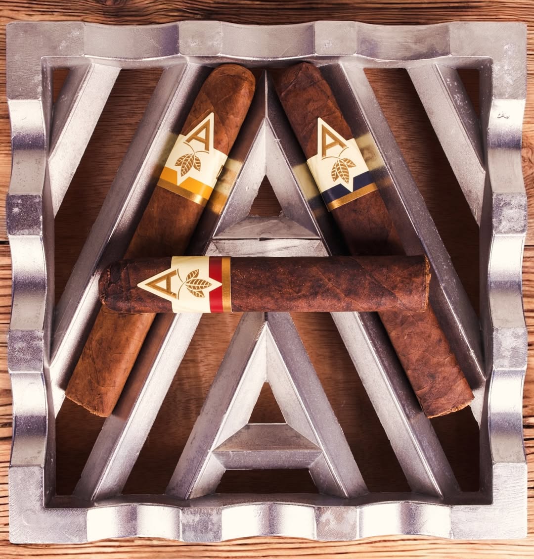 Artista Cigars (@artistacigars) on Twitter photo A trifecta!🔵🔴🟡
See y'all in New Orleans⚜️ this weekend with our premium ones and new releases at #PCA25
Pic by @ cigarsociaclub
#ArtistaCigars <a href="/PCA1933/">Premium Cigar Association</a> A trifecta!🔵🔴🟡
See y'all in New Orleans⚜️ this weekend with our premium ones and new releases at #PCA25
Pic by @ cigarsociaclub
#ArtistaCigars <a href="/PCA1933/">Premium Cigar Association</a>