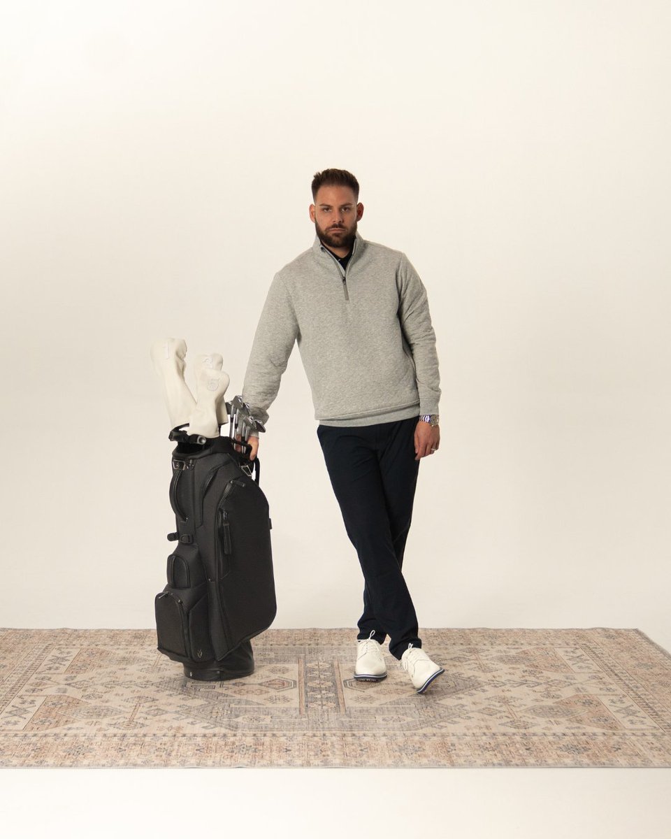 vesselgolf's tweet image. Croc Black is here.

The newest Player V Series stand bag features a bold fusion of croc-embossed texture and signature black. A unique design for golfers who demand style, performance, and presence.

Shop now at vesselgolf.com.

#VesselGolf #CraftedForTheDriven