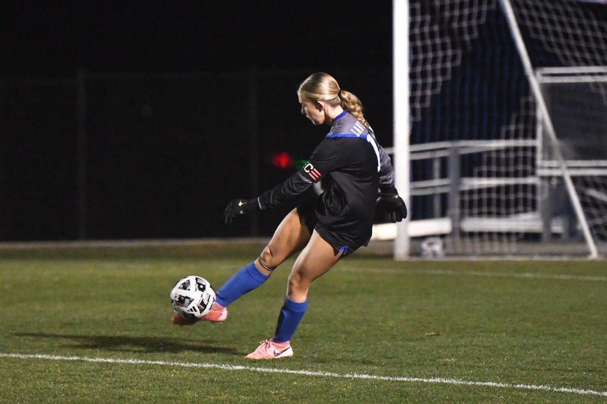 We are delighted to announce the addition of Korynee Roach to our 2025 recruiting class. Hailing from Decatur, Texas, Korynee is a distinguished goalkeeper from Decatur High School. She will join our team this Fall following her graduation We are excited to welcome her!