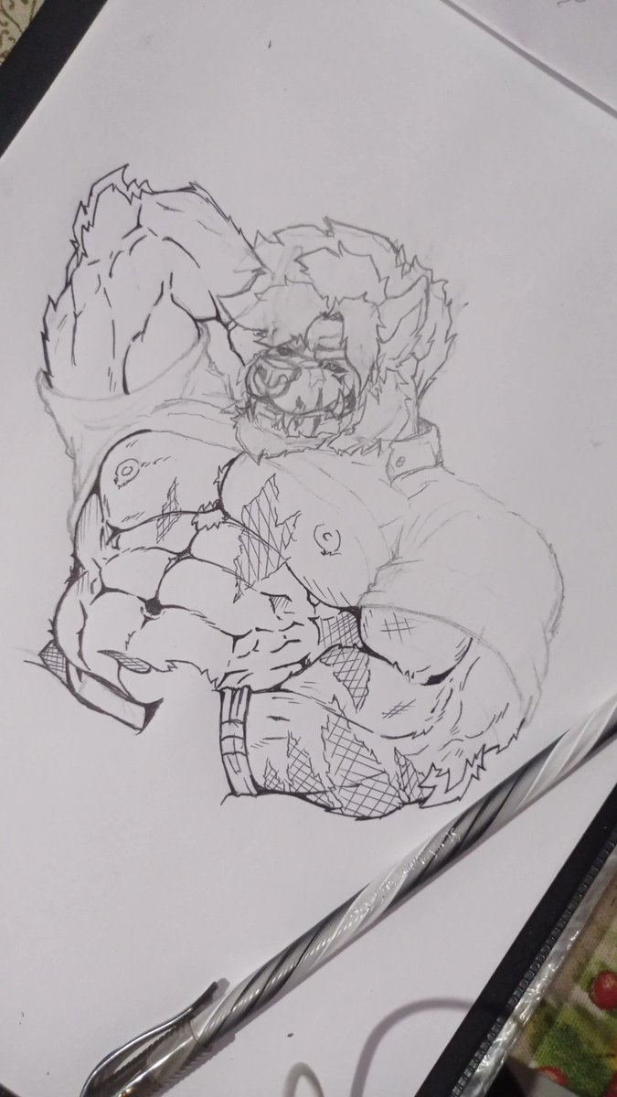 BigLordTank's tweet photo. O mais fora é que a pior parte ainda nem fiz,as tatuagens https://t.co/t44QfN339E