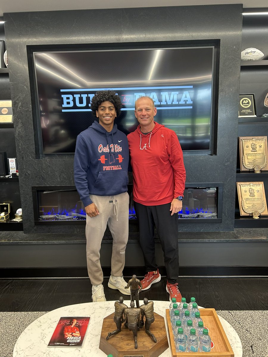Jayden Aparicio-Bailey (@jaayy3_) on Twitter photo After a great conversation with <a href="/KalenDeBoer/">Kalen DeBoer</a> I’m blessed to receive an offer from the University of Alabama!! #Rolltide <a href="/CoachJasonJones/">Jason Jones</a> <a href="/CoachKev6k/">Kevin Green</a> <a href="/freddierch8/">Coach Freddie Roach</a> <a href="/mccomb_shane/">Shane McComb</a> <a href="/FootballOMHS/">Oak Mountain Football</a> <a href="/ChadSimmons_/">ChadSimmons</a> <a href="/samspiegs/">Sam Spiegelman</a> <a href="/TomLoy247/">Tom Loy</a> <a href="/adamgorney/">Adam Gorney</a> After a great conversation with <a href="/KalenDeBoer/">Kalen DeBoer</a> I’m blessed to receive an offer from the University of Alabama!! #Rolltide <a href="/CoachJasonJones/">Jason Jones</a> <a href="/CoachKev6k/">Kevin Green</a> <a href="/freddierch8/">Coach Freddie Roach</a> <a href="/mccomb_shane/">Shane McComb</a> <a href="/FootballOMHS/">Oak Mountain Football</a> <a href="/ChadSimmons_/">ChadSimmons</a> <a href="/samspiegs/">Sam Spiegelman</a> <a href="/TomLoy247/">Tom Loy</a> <a href="/adamgorney/">Adam Gorney</a>
