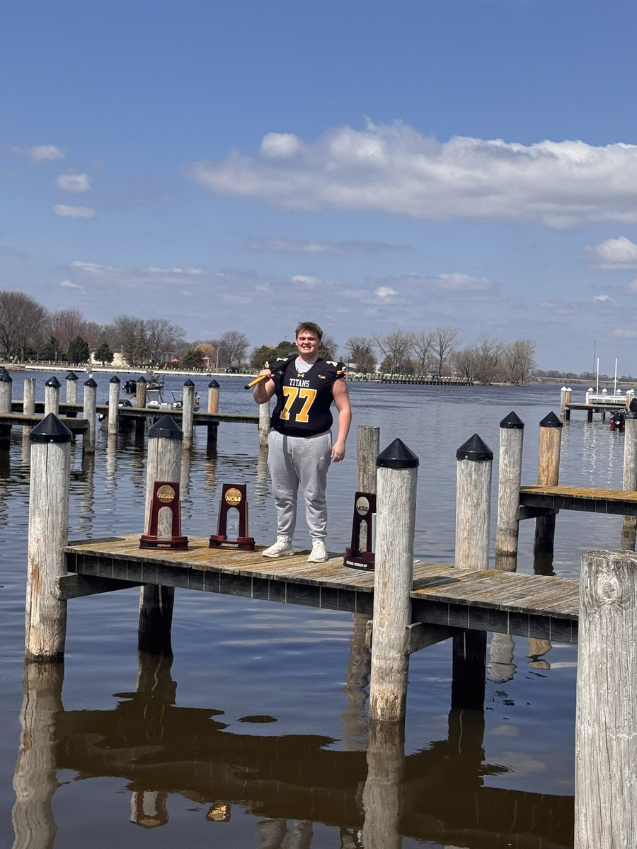 Brady Williamson (@bradywilliamso) on Twitter photo Had a great time at <a href="/UWOFootball/">UW-Oshkosh Football</a>! Thank you <a href="/Coach_Worsell/">Rich Worsell</a> and <a href="/PeteyBananas/">Peter Jennings</a> for having me out! Looking forward to coming back out soon! <a href="/Coach_Yos/">Brian Iossi</a> <a href="/CHSFootball100/">Central Rockets - Football</a> <a href="/PrepRedzoneIL/">Prep Redzone Illinois</a> <a href="/DeepDishFB/">DEEP DISH FOOTBALL</a> <a href="/CoachBigPete/">Peter "Coach Big Pete" Leinweber</a> <a href="/EDGYTIM/">Timothy “EDGYTIM” OHalloran</a> <a href="/CoachSaboFIST/">Kevin Sabo</a> <a href="/FISTFootball/">FIST FootballAcademy</a> Had a great time at <a href="/UWOFootball/">UW-Oshkosh Football</a>! Thank you <a href="/Coach_Worsell/">Rich Worsell</a> and <a href="/PeteyBananas/">Peter Jennings</a> for having me out! Looking forward to coming back out soon! <a href="/Coach_Yos/">Brian Iossi</a> <a href="/CHSFootball100/">Central Rockets - Football</a> <a href="/PrepRedzoneIL/">Prep Redzone Illinois</a> <a href="/DeepDishFB/">DEEP DISH FOOTBALL</a> <a href="/CoachBigPete/">Peter "Coach Big Pete" Leinweber</a> <a href="/EDGYTIM/">Timothy “EDGYTIM” OHalloran</a> <a href="/CoachSaboFIST/">Kevin Sabo</a> <a href="/FISTFootball/">FIST FootballAcademy</a>