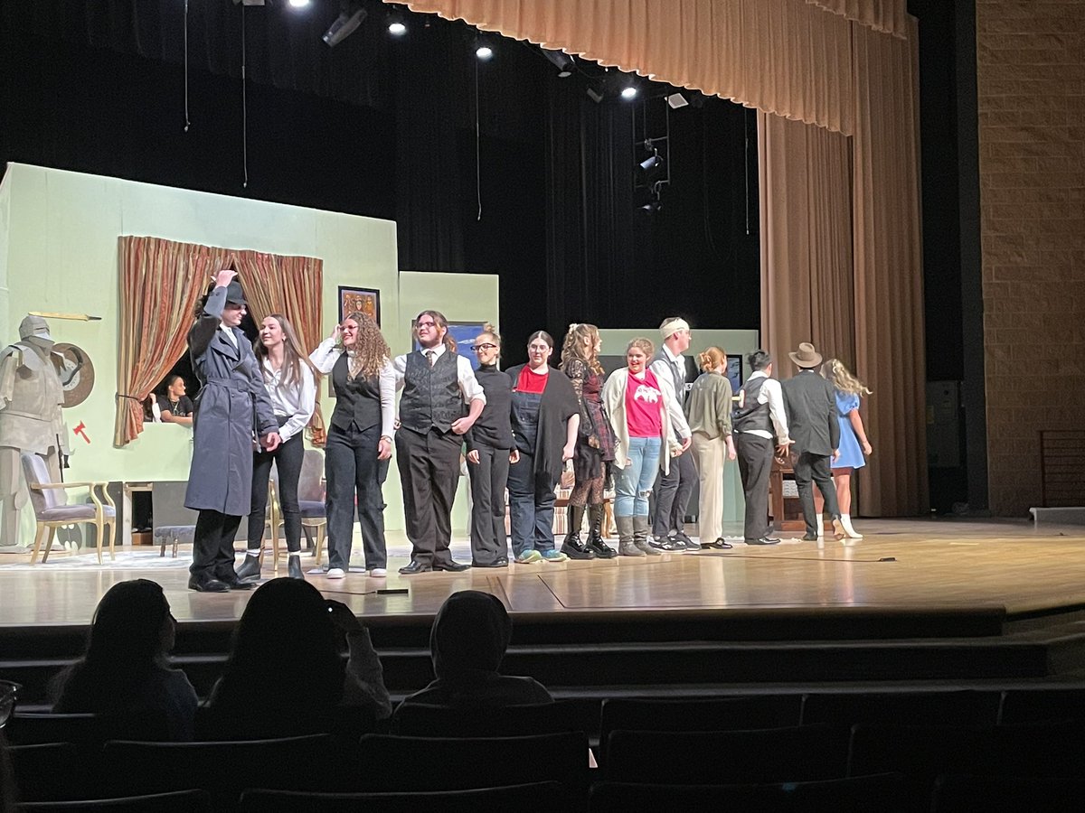 Deadline was a hit!!! So much talent on one stage!!♥️ <a href="/NewPalCS/">New Palestine Community Schools</a> <a href="/VoelzJames/">New Palestine High School</a> <a href="/ginapleak/">Gina Pleak, Ph.D.</a>