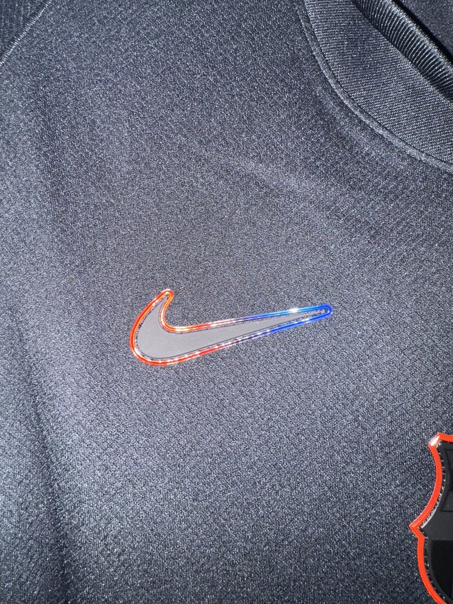 NiaBcaM's tweet photo. This tops off one of my favourite weeks for deliveries in a long time! Been after this Barca shirt since the start of the season and I’m so happy to have it now! https://t.co/j4BIZnlyKU