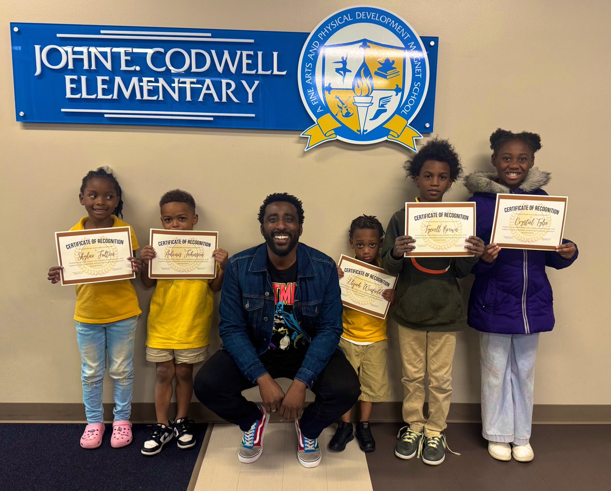 Adavion Wayne tweet media