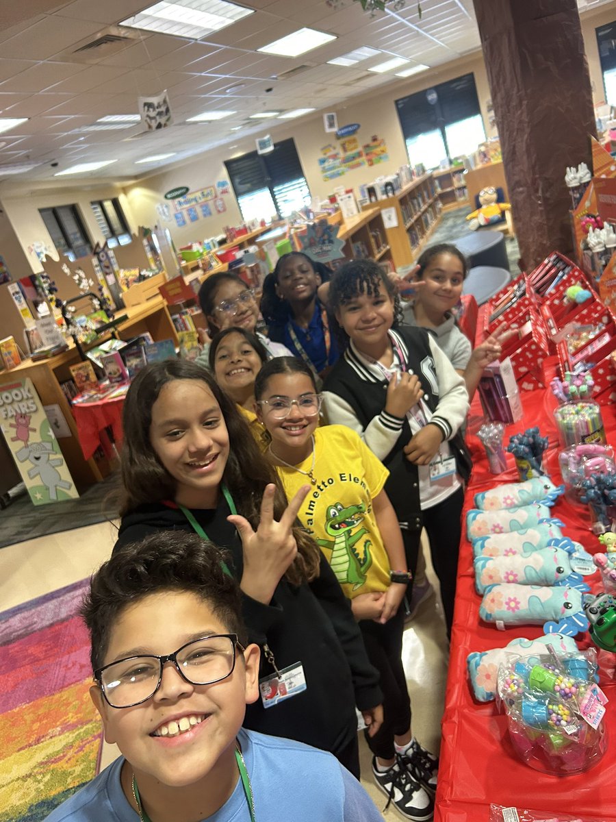 Danielle Moss tweet media