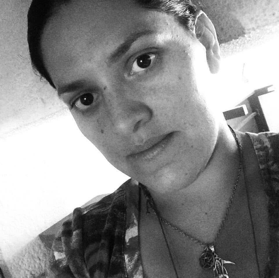 ****
— Dicen que no encajo en este mundo.
Francamente, considero esos
comentarios un halago. ¿Quién diablos
quiere encajar en estos tiempos?.°

— Billy Wilder.°