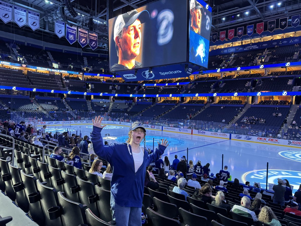 Hyped to be at the <a href="/TBLightning/">Tampa Bay Lightning</a> and <a href="/DetroitRedWings/">Detroit Red Wings</a> clash tonight. #GOBOLTS