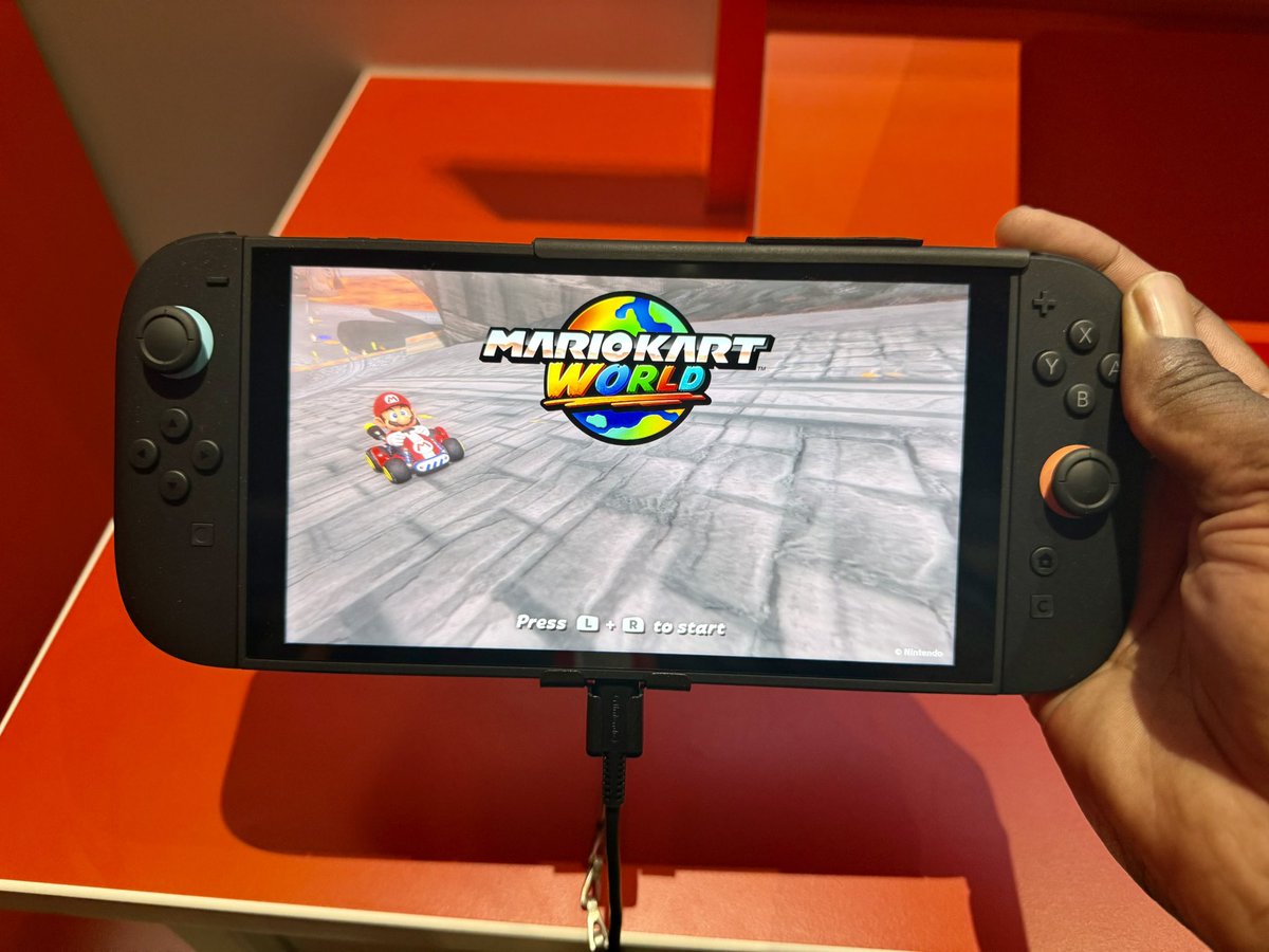 vicious696's tweet photo. Nintendo Switch 2 Hands On in Los Angeles https://t.co/Z20SdhmIjM