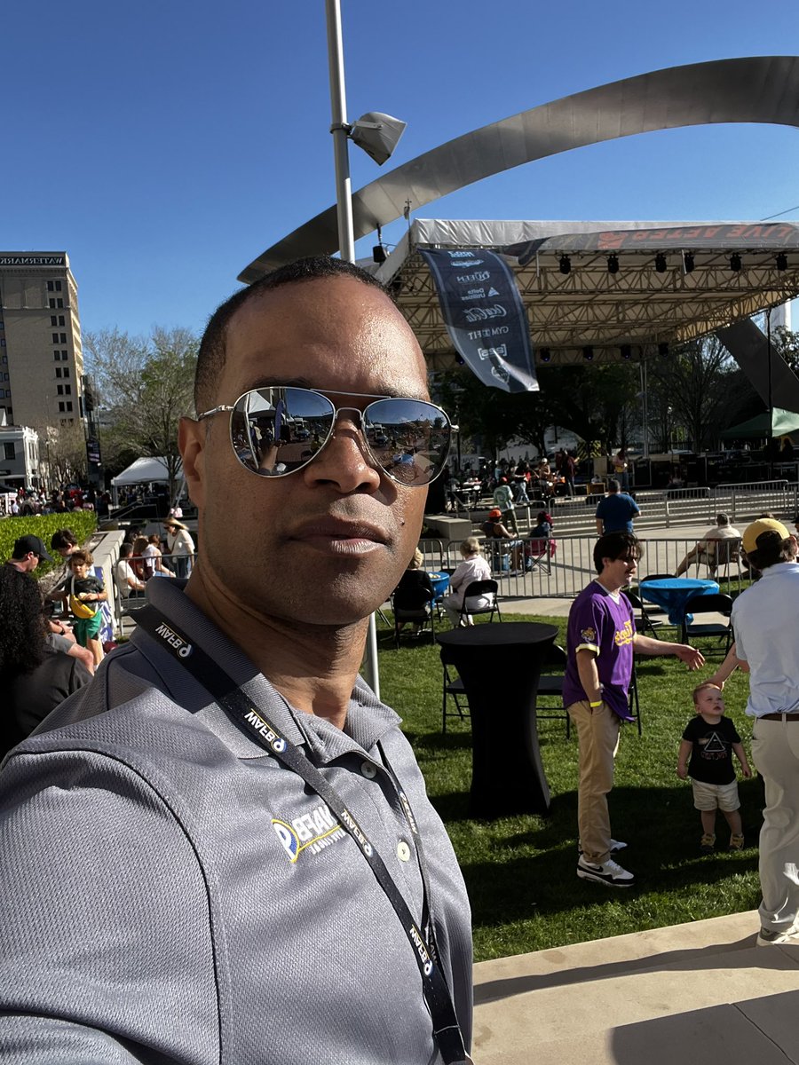DeonGuillory's tweet photo. Perfect day for #LiveAfter5. On stage now is Zach Edwards &amp; The Medicine. Later, Pocket Chocolate. Come joins us downtown @WAFB https://t.co/Z2uzOaufzl