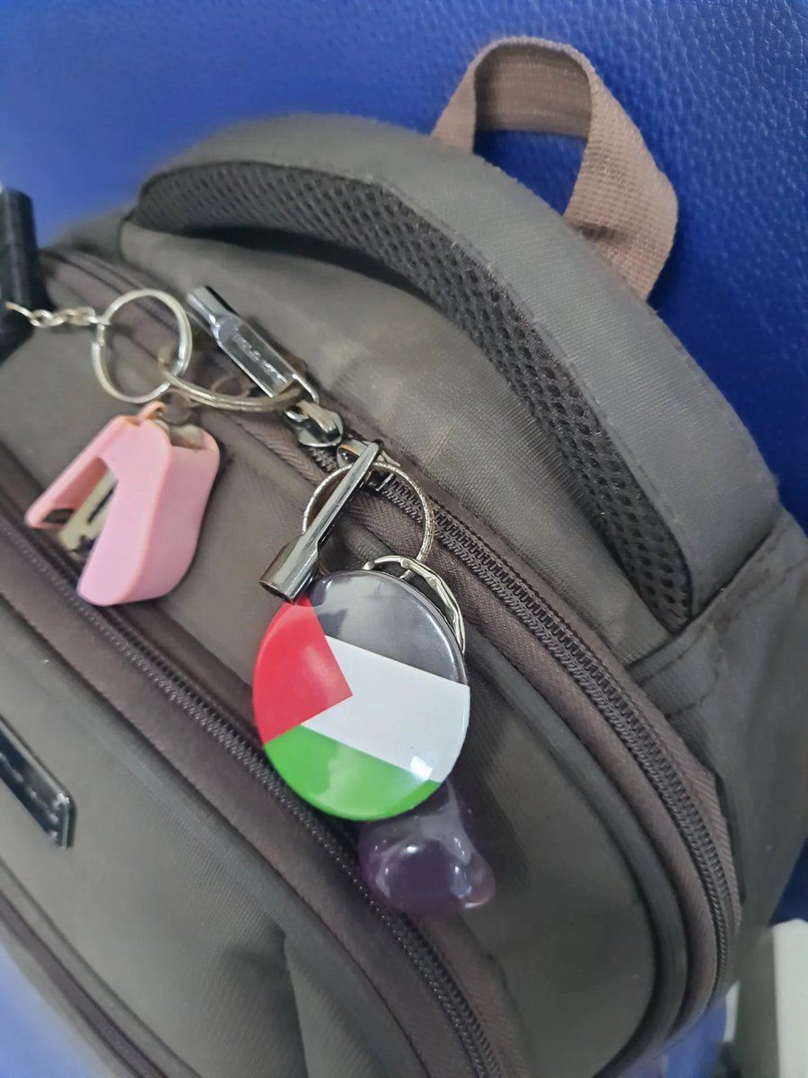 danielgi2's tweet image. You now know what side I support