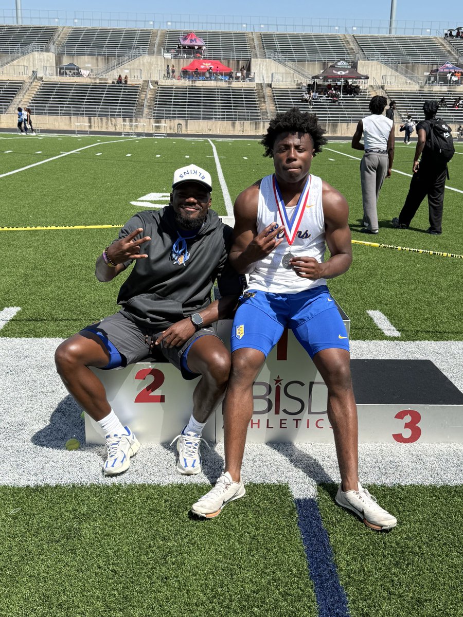 Look at that smile!! Tyson knows he's going to Regionals after taking 2nd in the 100m dash. Making his coach proud!