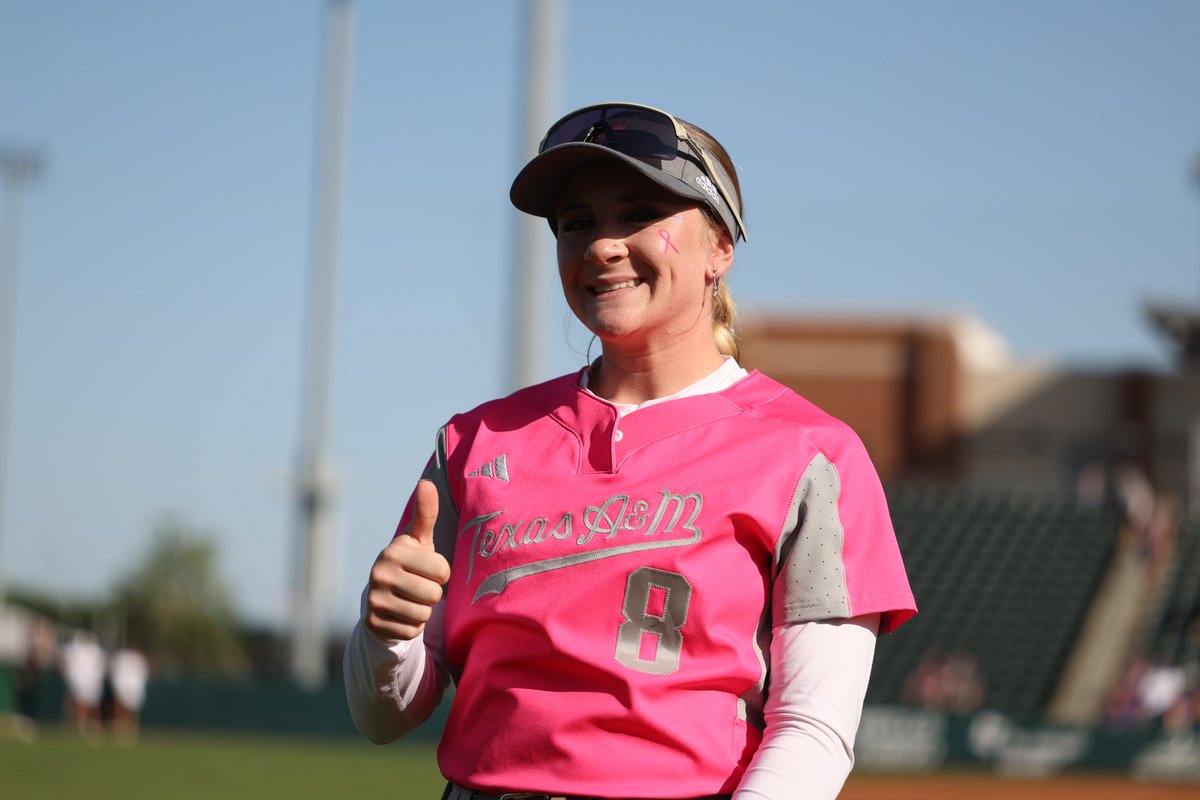 AggieSoftball's tweet photo. Smiles out for the series opener ☺️💜
#GigEm | #BTHOCancer https://t.co/Z2ljkiR4L1