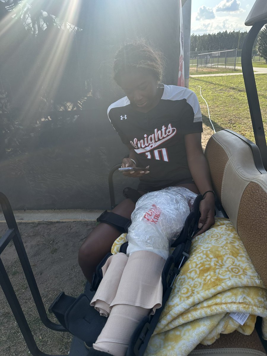 Nickiyah B Walker (@nickiyahw_2025) on Twitter photo "It's not whether you get knocked down, it's whether you get up."
I went from surgery to Senior Night. I love my team and coaches <a href="/Creekside_SB/">Creekside Softball</a> "It's not whether you get knocked down, it's whether you get up."
I went from surgery to Senior Night. I love my team and coaches <a href="/Creekside_SB/">Creekside Softball</a>