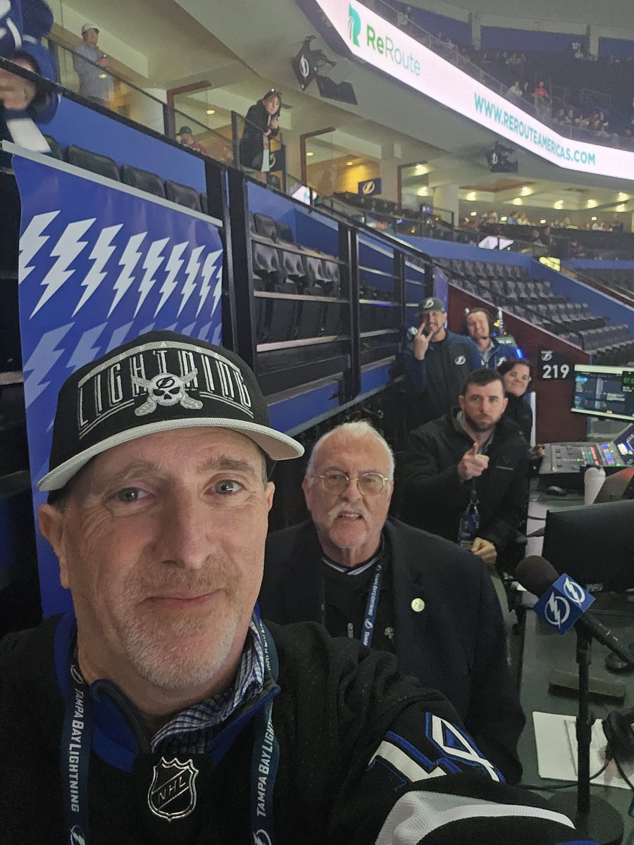 prosportsdjs's tweet photo. Its Go Green Night. Tonight the @TBLightning and Detroit Red Wings battle at 7p. Fighting for positioning now. Love the Lightning Vision Crew!! #7pointaudio @GregWolfTBL @prosportsdjs. Love my job!! #GoBolts @phteven02 https://t.co/pZnkqNhMvm