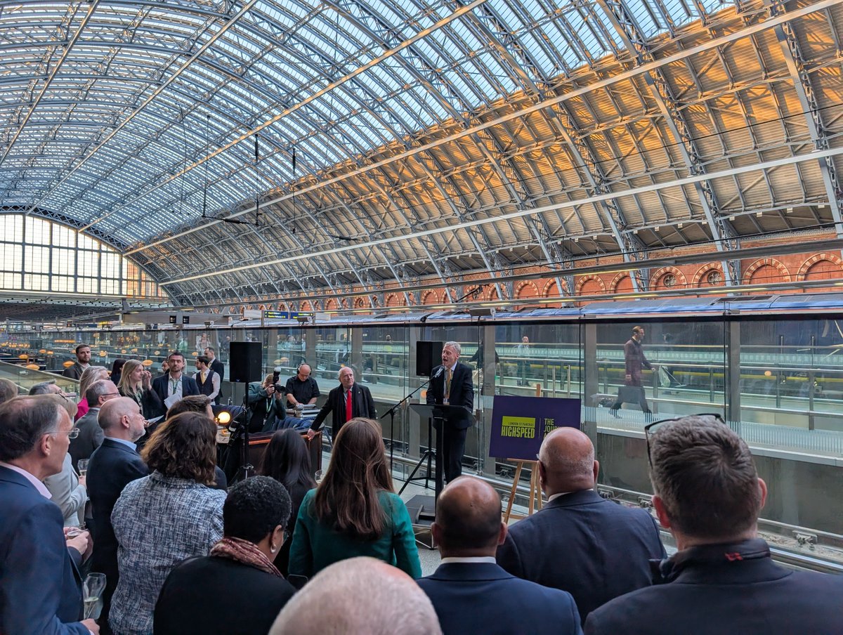 dicconspain's tweet photo. Great energy at the London St Pancras Highspeed event (Tuesday)! 🚆 Real momentum building for UK-Europe rail. Inspired by CEO Robert Sinclair &amp; reassured all HS1 stations (inc Stratford, Ebbsfleet, Ashford!) are key to future plans, not just St Pancras. #HighSpeedRail  #Ashford https://t.co/6rqUCmrsNz
